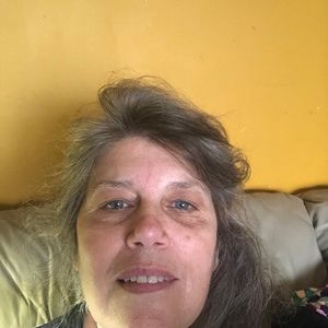 Meet your Posher, Cynthia